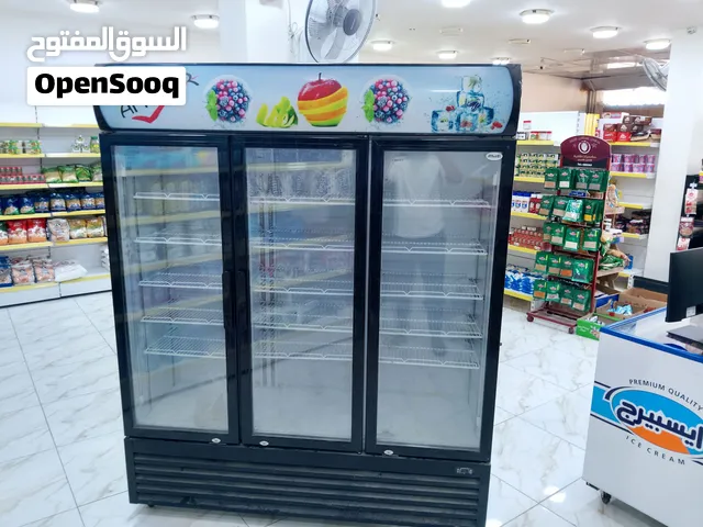 للبيع ثلاجة أنور ثلاجة عرض 3 أبواب بحالة ممتازة، مناسبة للمحلات والسوبرماركت والمشاريع.