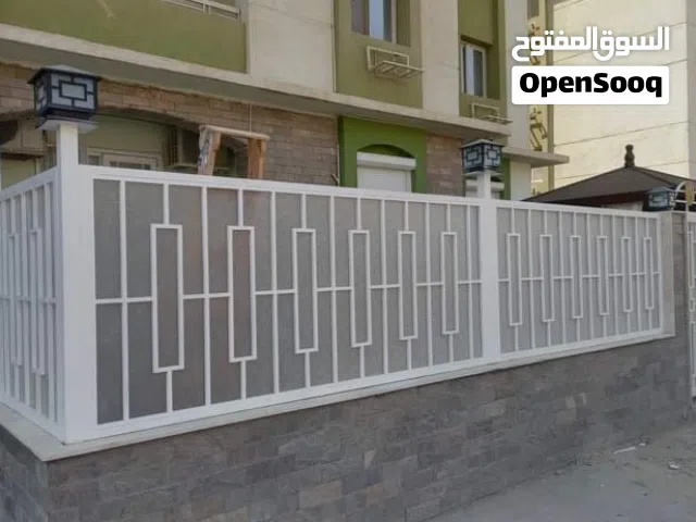 حداد كريتال فورجيه ليزر جمالونات جميع أعمال الحداده بفضل الله اسعارنا ممتازة هدفنا ارضاء العميل