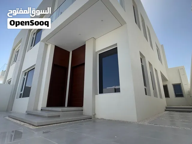فلة للإيجار في المعبيلة الجنوبية (سكني،تجاري)