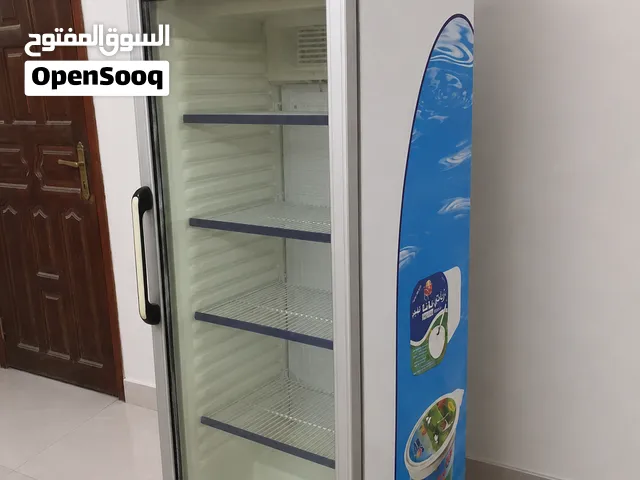 للبيع ثلاجة عرض زبادي نانا