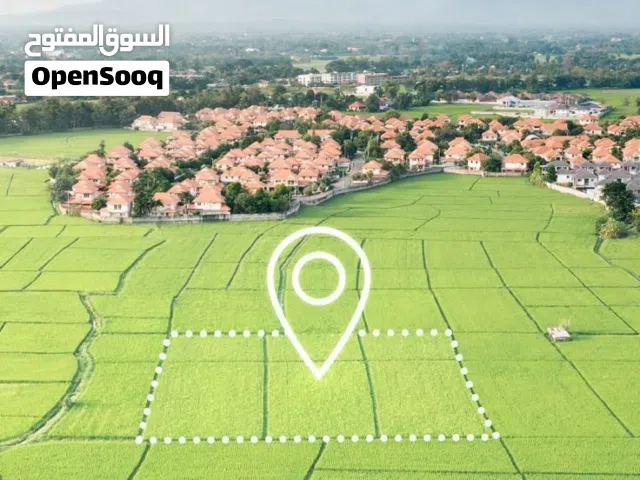قطعة تجارية على الشارع الرابط بين مجمع الجوهرة والسندباد بعرض 60 متر