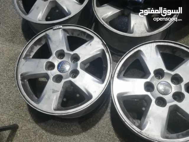 جيب شيروكي 2011 إلى 2015 الأصلي أمريكي مع طاسات