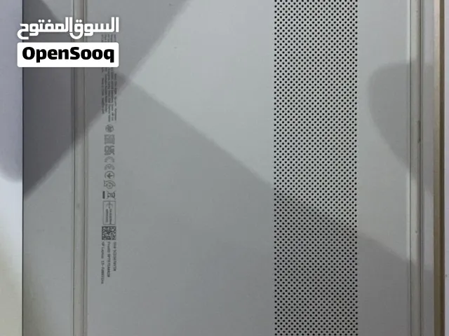 لابتوب hp فضي