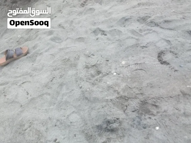 إنا الشيخ وضاح العمراني ياوجد لدينا ارض للبيع