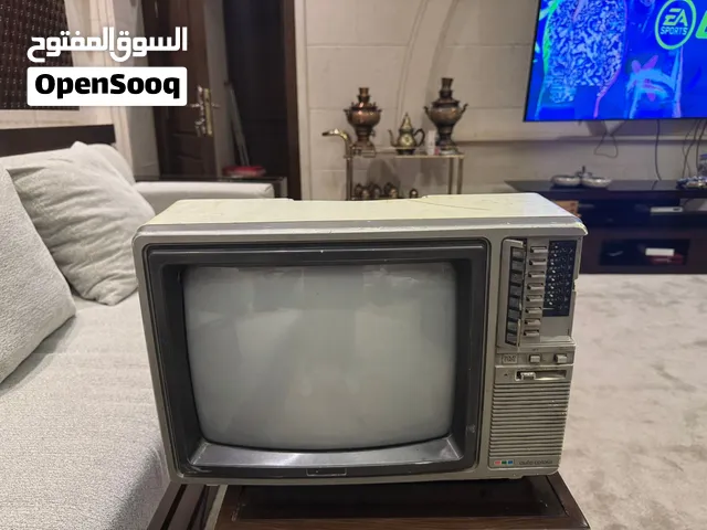 للبيع تلفزيون ياباني انتيك من ثمانينات