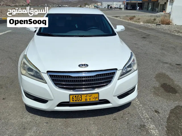 Used Kia Cadenza in Al Dakhiliya