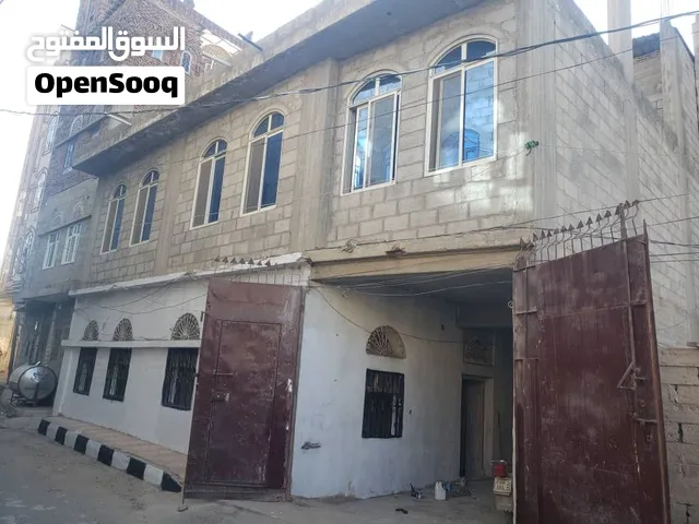 للبيع بيت مسلح عمل شخصي_للبيع الموقع مبين الجراف وشارع مأرب 3لبن السعر عرطه ب50مليون قيمت الارض