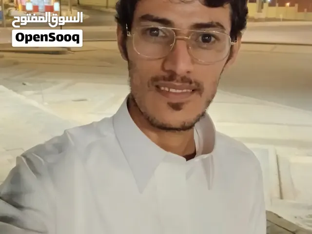 محترف غسيل وكوي ملابس وسجاد 5 سنوات ممارسة المهنة