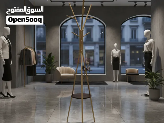 علاقة ملابس ذهبية عصرية بتصميم شجري مع رف دائري - CH 333 (GOLD)