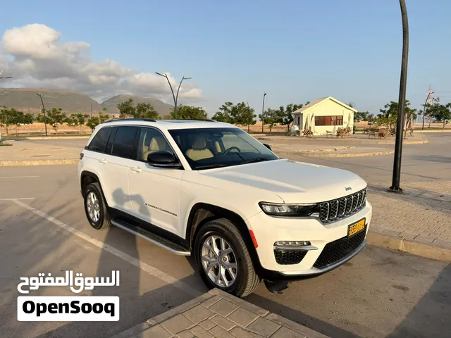 Used Jeep Grand Cherokee in Dhofar