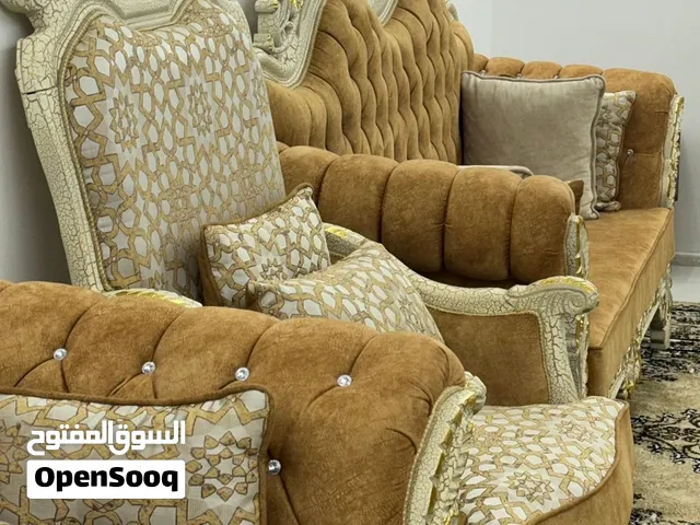 طقم كنب نظيف للمجالس او الصاله