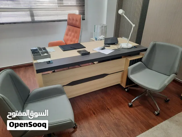 عدد اتنين مكتب بحالة ممتازة للبيع