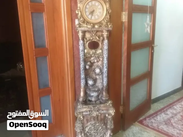 ساعة للبيع استعمال نظيف