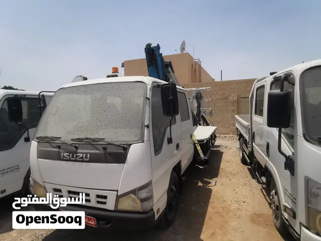 مين ليفت نضيفه جدا ممشى قليل
