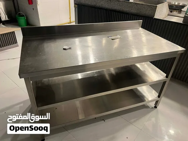 طاولات للبيع