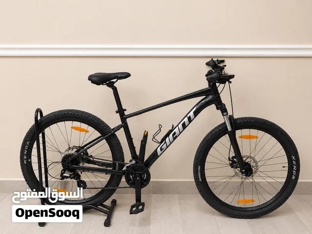 For sale Giant Mountain Bike MTB - 27.5 FrameSize M Hardtail Black، GEAR 1-8 Shimano Ultra