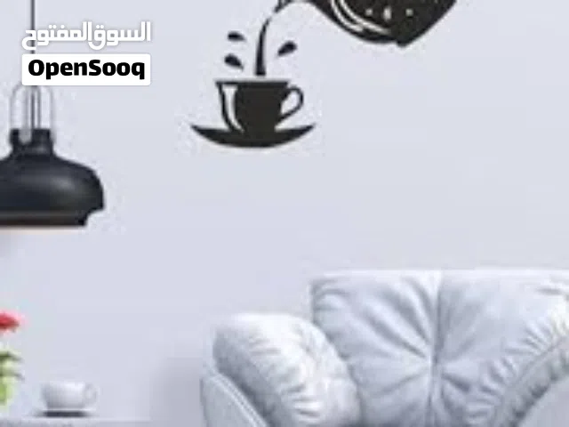 ساعة حائط خشبية ثلاثية الأبعاد بتصميم كوب قهوة وإبريق شاي