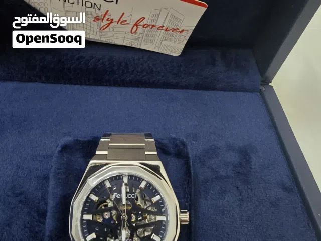 ساعة فيروتشي اتوماتيك اصلية تجي في بوكس كبير وفخم