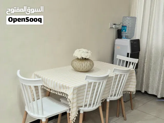 ميز طعام 70 × 120