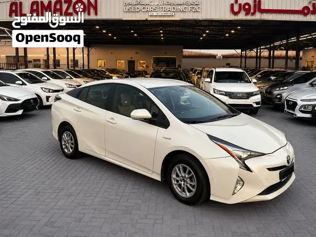 Toyota Prius Hybrid 2018 GCC Specs 1.8 L & 4C in a very clean shoe and it’s very economic