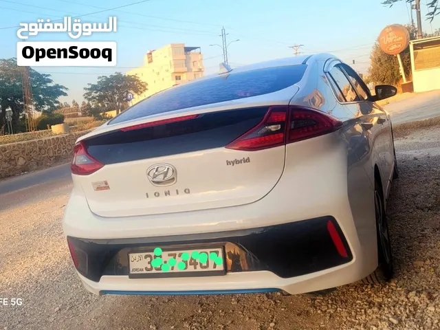 سيارة هيونداي ايونيك للبيع 2018 موديل صالون هايبرد مرخصة بمواصفات كوريا السيارة لم تعمل تطبيقات