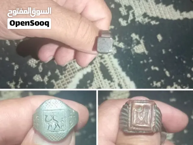 مقتنيات قديمة