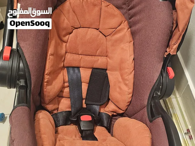 سترولر مع كارسيت ماركة جراكو الامريكيه carseat &stroller Graco american brand