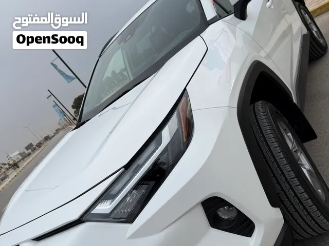 Toyota RAV4 موديل 2023 ماشيه 4000 نيو السيارة الله يبارك مخدومه نانو سيرميك ضمان سنه