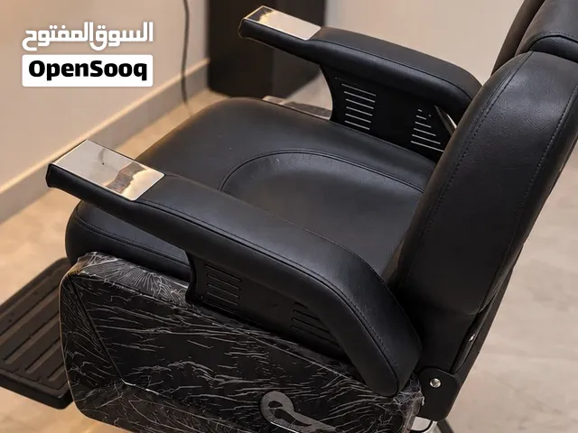 كرسي حلاقه للبيع مستعمله شهر فقط 600شيكل