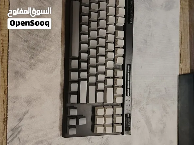 كيبورد+ماوس gaming (ماوس باد بلون الأسود طول 90 عرض 40  اذا شريت الطقم كامل)