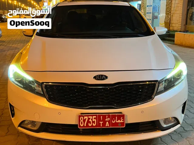 Sedan Kia in Dhofar