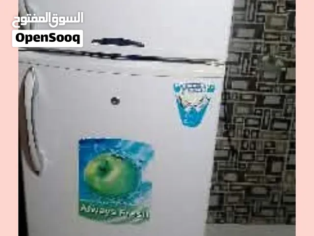 50 دينار ثلاجه استعمال خفيف شغاله ونظيفه