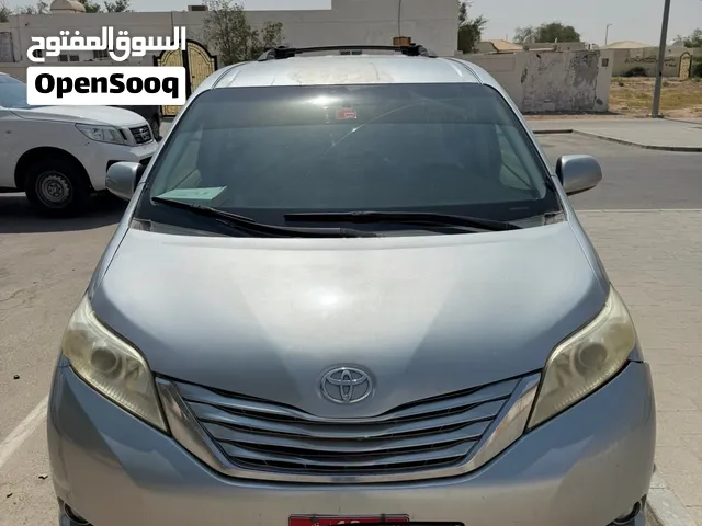 Toyota Sunna 2011