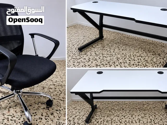 كرسي وطاوله كرسي مايطلع لفوق
