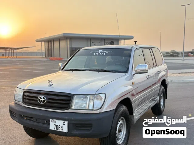 تويوتا لاندكروزر خليجيV6 موديل 2002 جير عادي المواصفات GXR فتحة ممشى 335,000
