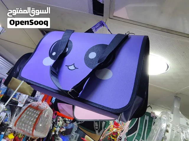 شنط نقل للقطط تحمل على الكتف او باليد عده مقاسات عدة الوان قماش قوي جدا وسهل التحكم والغسيل