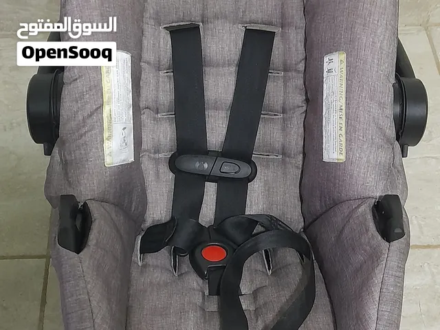 كوتة او كرسي اطفال استعمال بسيط جوده ممتازه سبب البيع السفر