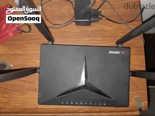راوتر اتصالات هوائي  السعر 1000جنيه نهائي