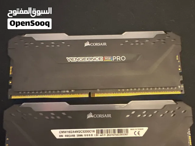16gb ram corsair vengeance rgb pro 3200hz-black  رامات كورسير 16 قيقا 3200 هيرتز   200 ريال  (DDR4)