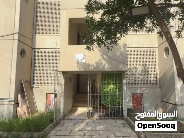 شقة 114 محدثه متر في المربع الذهبي