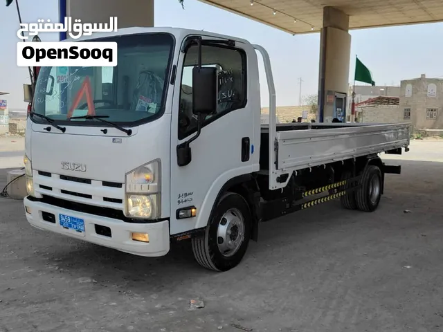 شاحنة الماركة جامبو ايسوزو (Isuzu) للبيع مديل2012 الحجم 4.5 طن