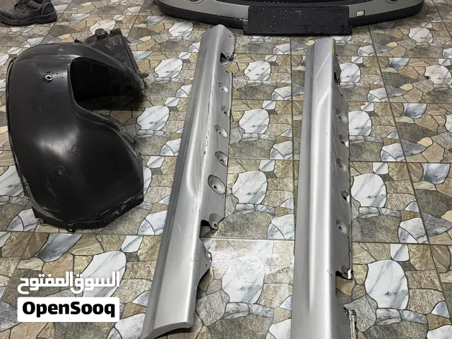 للبيع اغراض بي ام دبليو e46 اربع ابواب