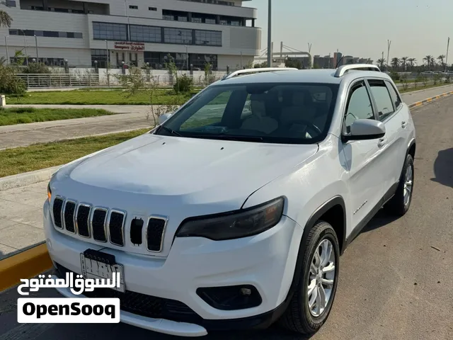 جيب بزون لاتيديود محرك 6 سلندر