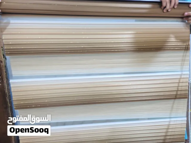 زوليه نظيفه مستعمله قليل اخذتها ب75 اريدها ب45 والبرده قياسهه 80سم مامستعمله اريدهه ب15