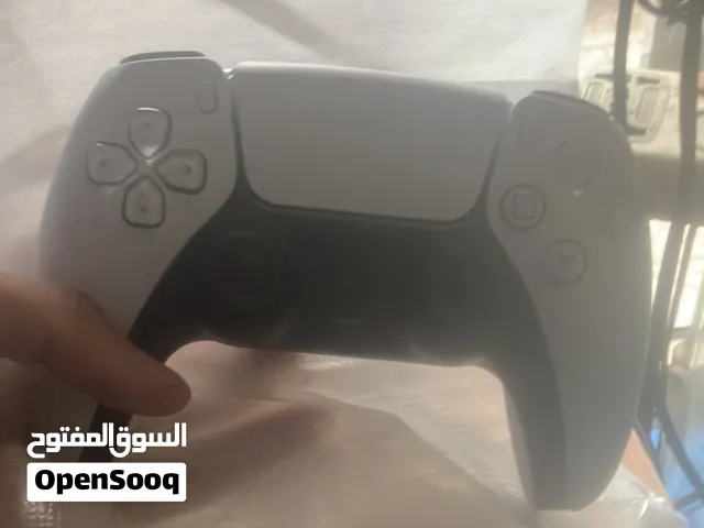 يد بلايستيشن فايف وكاله للبيع بسعر عرررطه