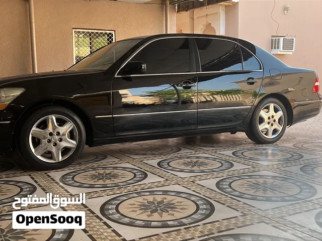 الي يرغب ف البدل مع رنقات نجمه 18 بشرط يكون الرنق مع التاير وعطيه رنقات مع تواير وكاله كروم