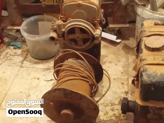 ونج ايطالي لرفع مواد البناء