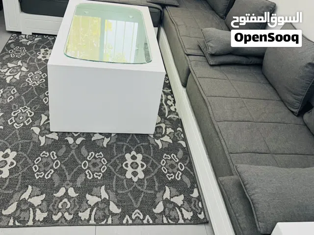 جلسة مغربية شبه جديدة 6متر ممكن ازالتها وغسلها بالكامل
