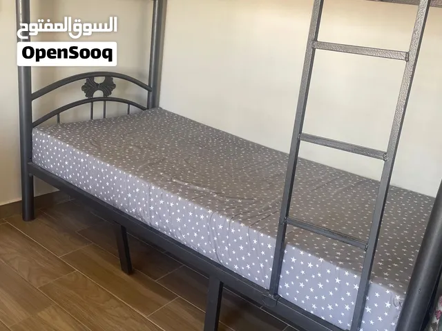 سرير شبابي حديد