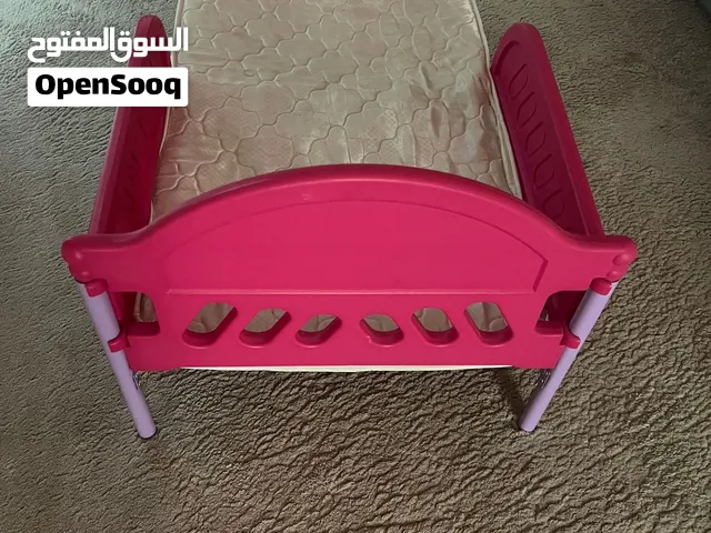 سرير أطفال للبنات